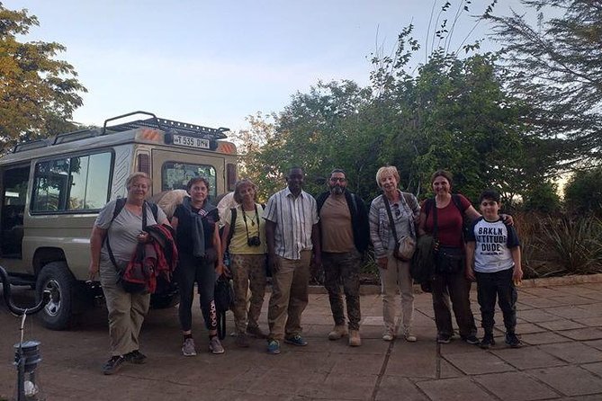 3 days group joining safari to Maasai Mara with a Land Cruiser Jeep - Day 3: the journey back and a possible Maasai visit