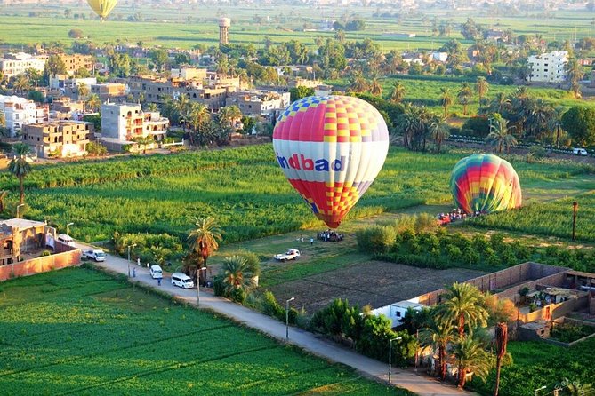 4-Days Nile Cruise Aswan&Luxor,Hot Air Balloon&Abu Simbel.Hot deal - The guide can make or break the temple visits