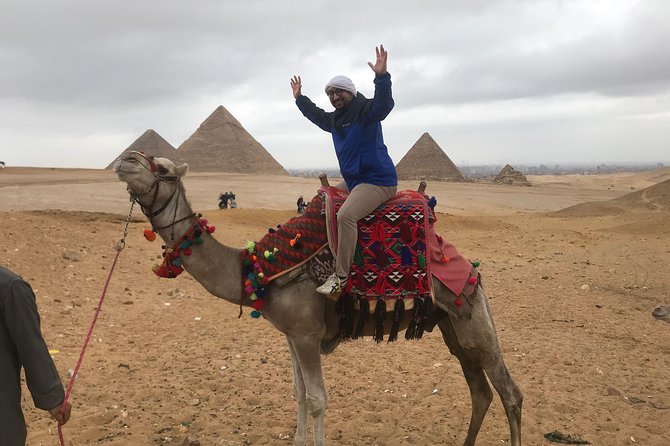 4 Hour Giza Pyramids & Sphinx Tour - Who should book this tour?
