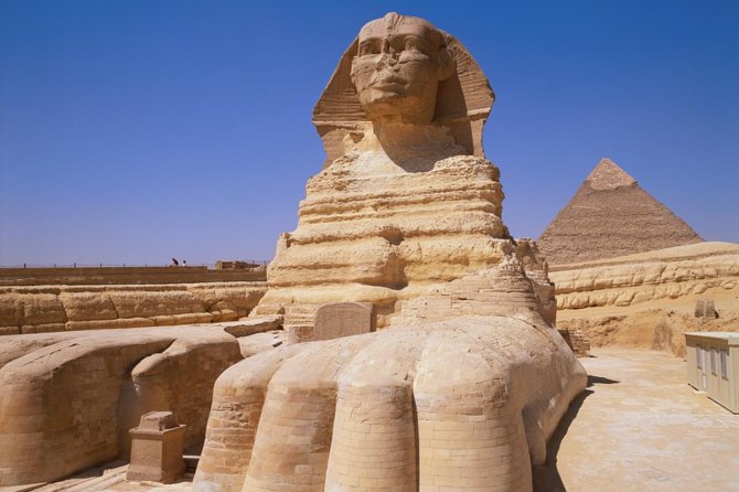 8 hours Cairo day Tour to Giza Pyramids, Memphis City, Sakkara and Dahshur - Giza Plateau: the essential first look