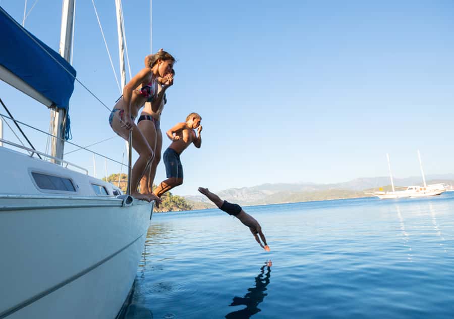 Agadir: Boat Trip with Fishing, Swimming, and BBQ Lunch - What the Coastal Cruise Is Really Like