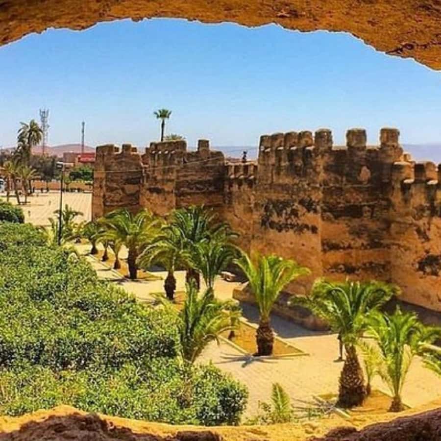 Agadir: Taroudant Oasis and Tiout Day Trip with Lunch Option - Walking the ramparts above Taroudant