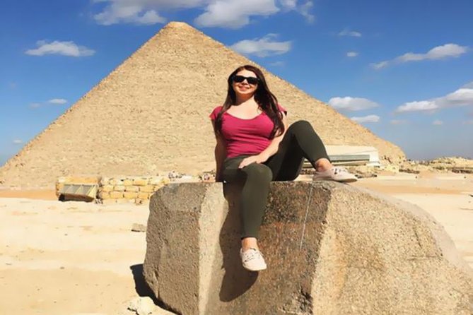 All Inclusive One Day Trip: Best Giza Pyramids Sakkra, Memphis - The private guide is the main variable