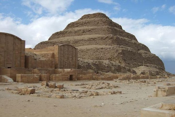 All-inclusive Private Trip Giza Pyramids Sphinx Saqqara, Dahshur - Is $79.92 good value for a private day?