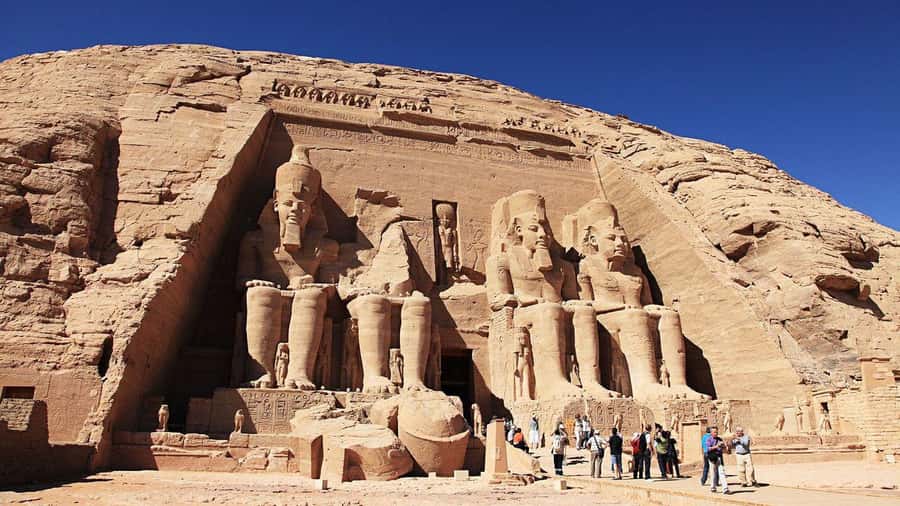 Aswan: Abu Simbel Group Tour with Guide and Entrance Fees - What happens when you arrive at Abu Simbel