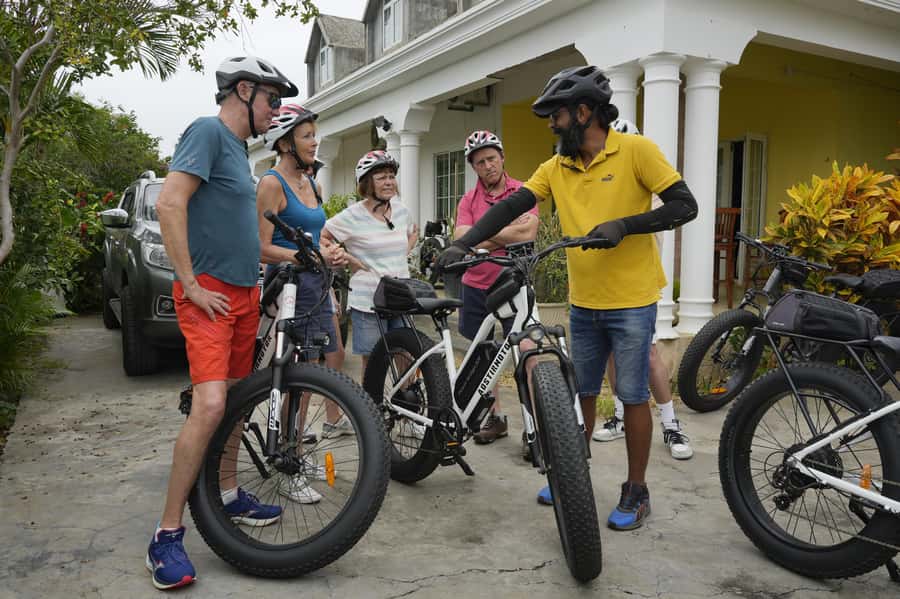 Authentic North East Coast E-bike Guided Tour - Mangroves, oyster farming, and marine life