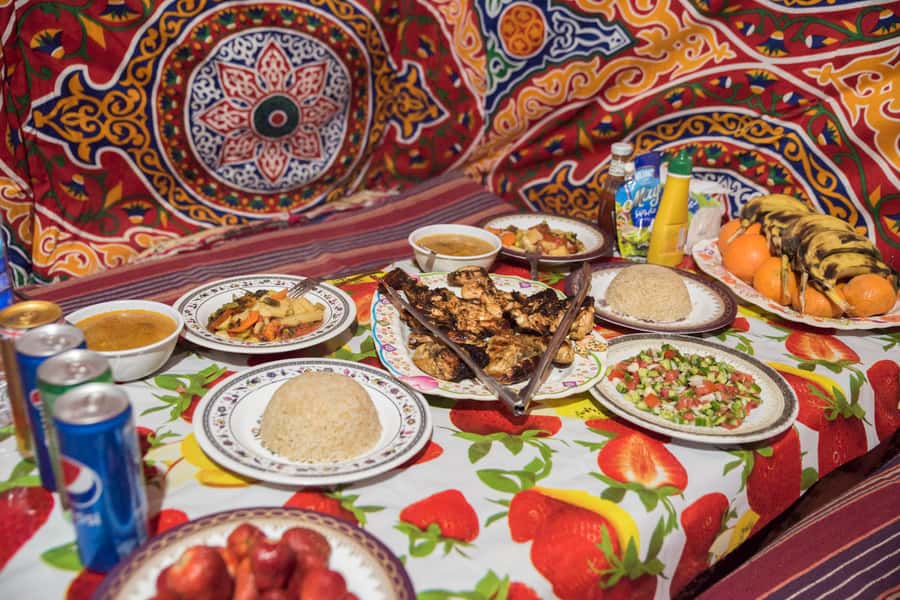 Cairo: 2-Day Bahariya Oasis Camp and Desert Tour - Crystal Mountain and Agabat Valley