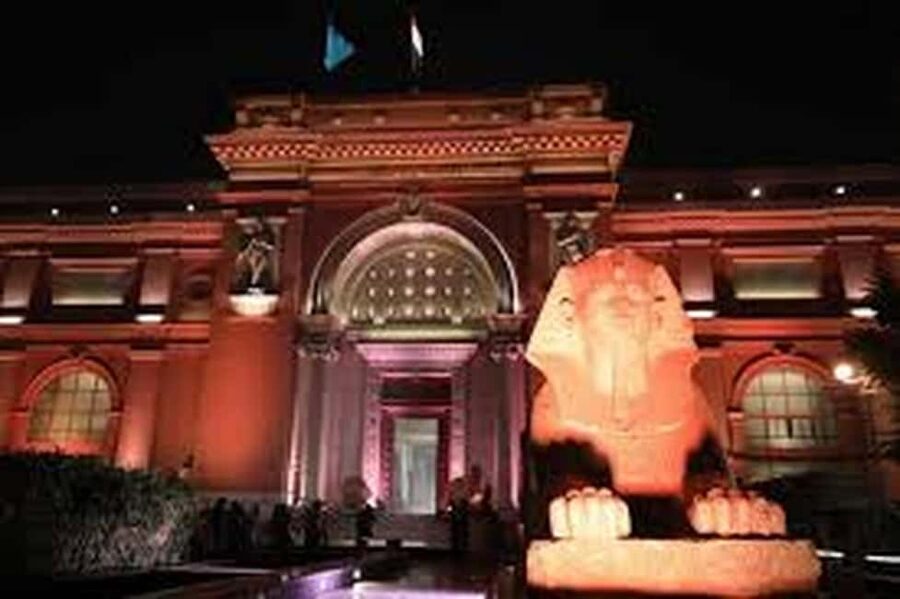 Cairo Day Tour: Pyramids, Museum, Camel Ride & Local Lunch - The private vehicle and guide make the difference