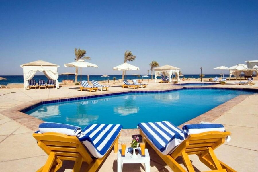 Cairo: Day Tour to the Red Sea with Lunch - The day-use room is more useful than it sounds