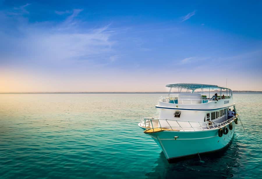 Cairo: Day Tour to the Red Sea with Lunch - Lunch is included, but it is not a menu-based meal