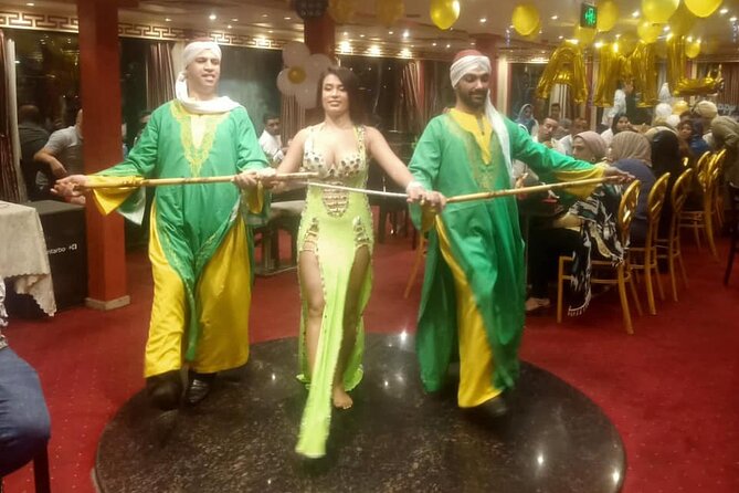 Cairo Dinner Cruise in Nile River With Belly Dancer & Tanora show - Choosing between a 4-star and 5-star ship