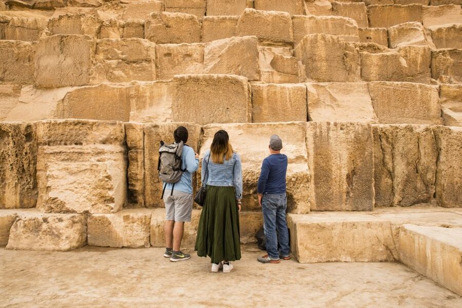 Cairo: Egyptian Museum, Pyramids & Bazaar Tour - Transport, timing, and guide quality