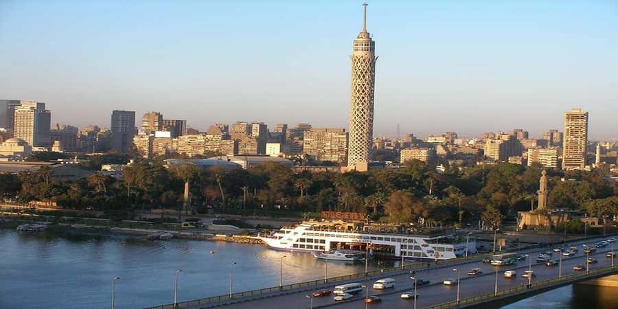 Cairo: Felucca ride on The Nile River with Meals - What a traditional felucca feels like