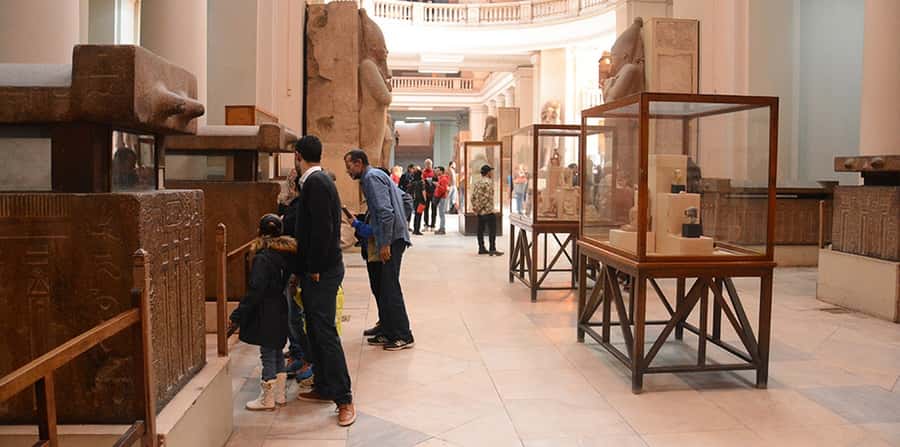 Cairo/Giza: Guided Pyramids, Sphinx and Egyptian Museum Tour - Old Cairo, the Citadel, and Khan el-Khalili