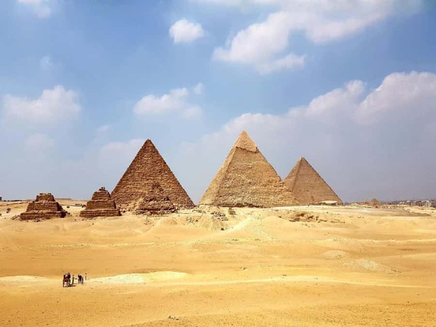 Cairo: Giza Pyramids, Sakkara & Dahshur All-Inclusive Tour - What the private guide adds