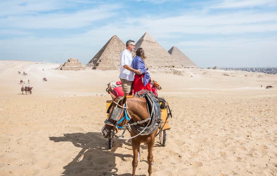 Cairo: Half Day Pyramids Tour by Camel or Horse Carriage - Key points at a glance