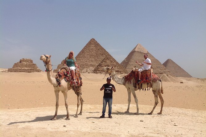 Cairo Half day tours to Giza Pyramids and Sphinx - Menkaure’s pyramid and the smaller complex