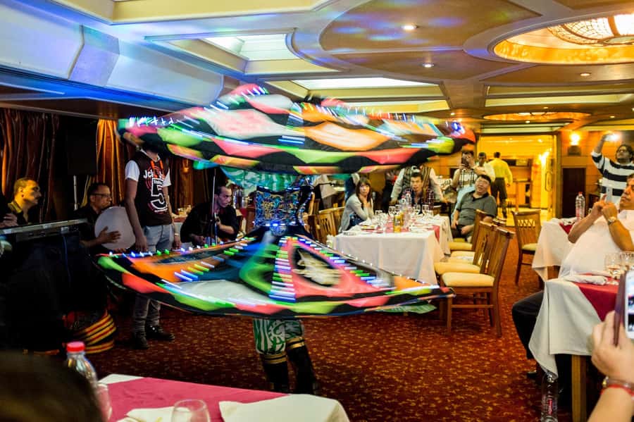 Cairo: Nile Sunset Dinner Cruise, Show & Optional Transfer - Small practical tips that improve the night