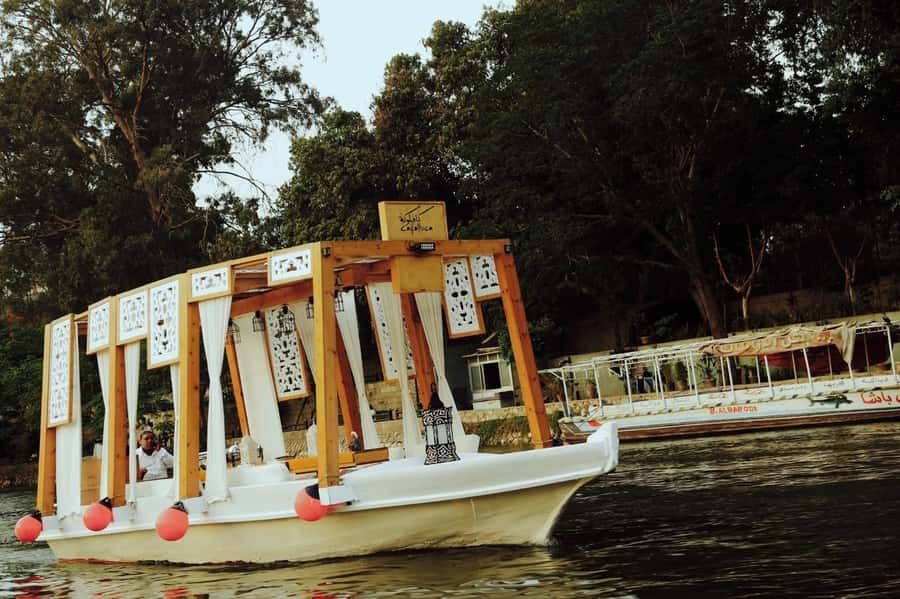 Cairo: Private Felucca Ride with Dinner and Drinks - The 110-minute cruise and Cairo’s night views