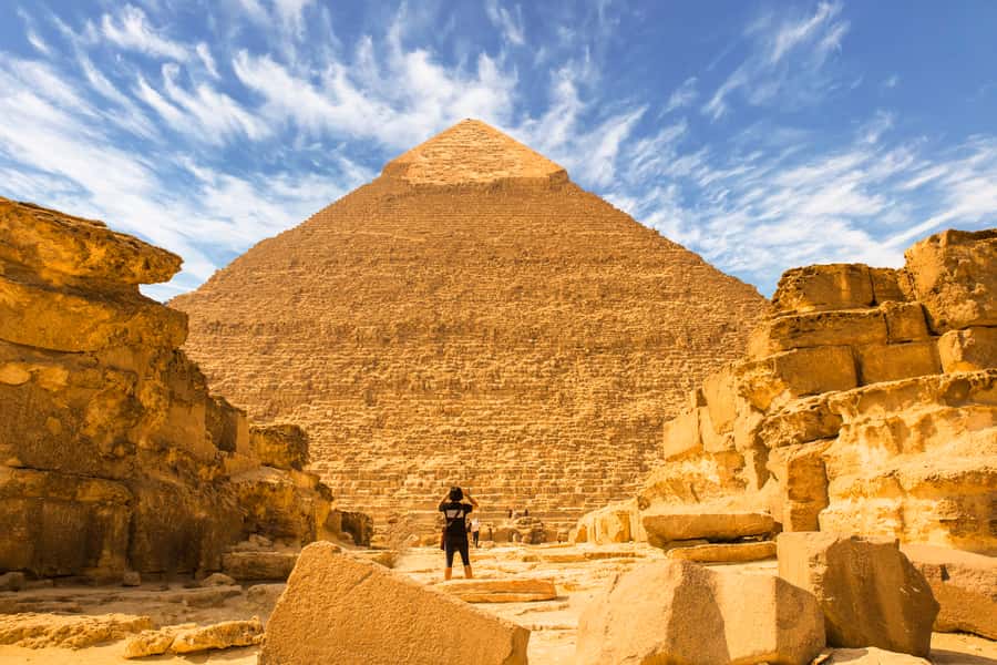 Cairo: Pyramids and Sphinx Tour with River Nile Felucca Ride - Guides, drivers, and the human side of the outing