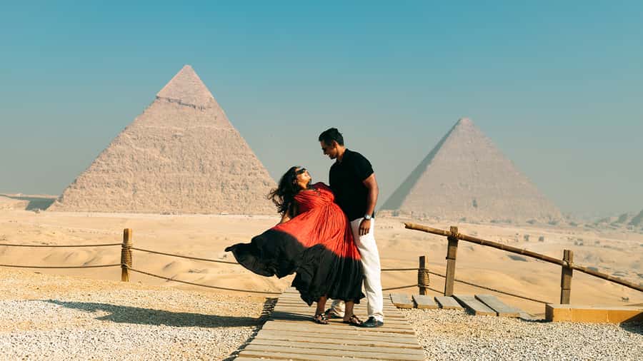 Cairo: Pyramids, Memphis, Sakkara & Dahshur Luxury Adventure - Giza Pyramids: the grand opening