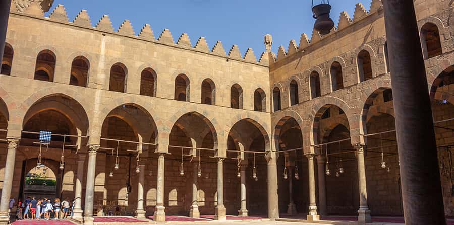 Cairo: Salah El Din Citadel and Old Cairo Bazar Guided Tour - The Egyptian Museum rewards a focused visit