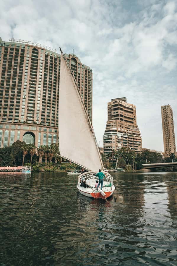 Cairo: Sunset Felucca Ride and Food Tour With Private Guide - Koshari, sweets, and the cost of eating