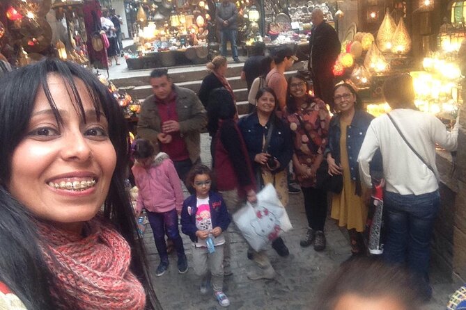 Cairo VIP Guided Tour to Khan El-Khalili Market with Lunch - Egyptian cotton at Khan el-Helw Center