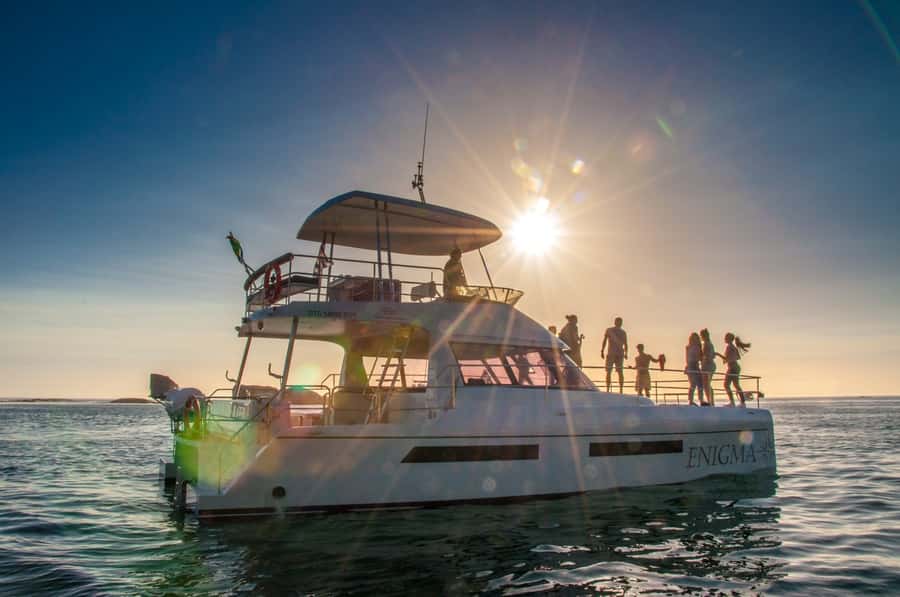 Cape Town: 1.5-Hour Luxury Sunset Cruise with Prosecco - Two glasses of sparkling wine, with no meal included