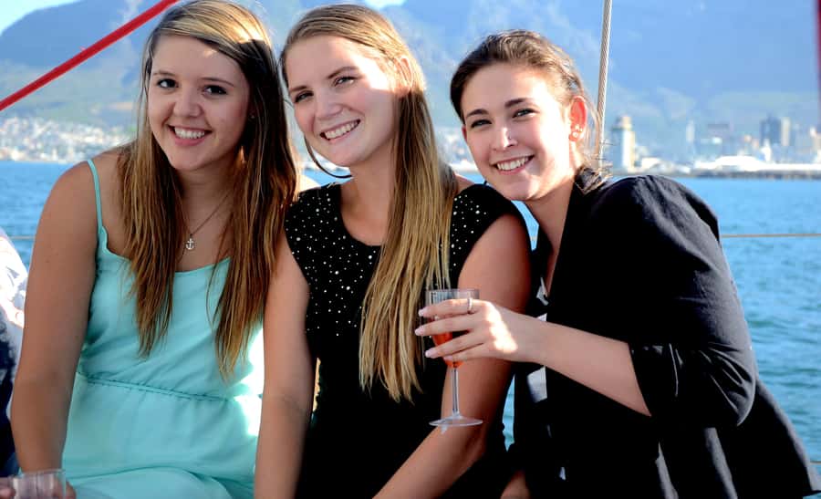 Cape Town: 1-Hour Pre-Sunset Champagne Cruise - Who will enjoy this cruise most