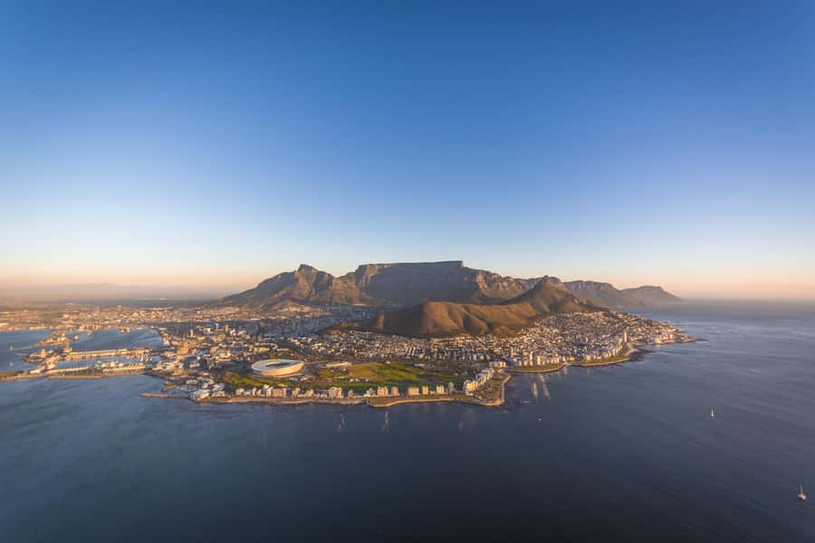 Cape Town: 20-Minute Helicopter Flight and Free Harbour Tour - What the harbour cruise adds