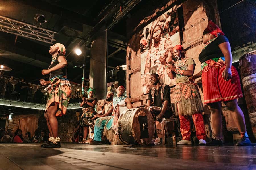Cape Town: African Dinner, Drumming Experience with Transfer - The 14 dishes: a useful introduction to African food