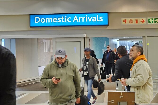 Cape Town Airport Transfers - The ride into Cape Town, from airport roads to your address
