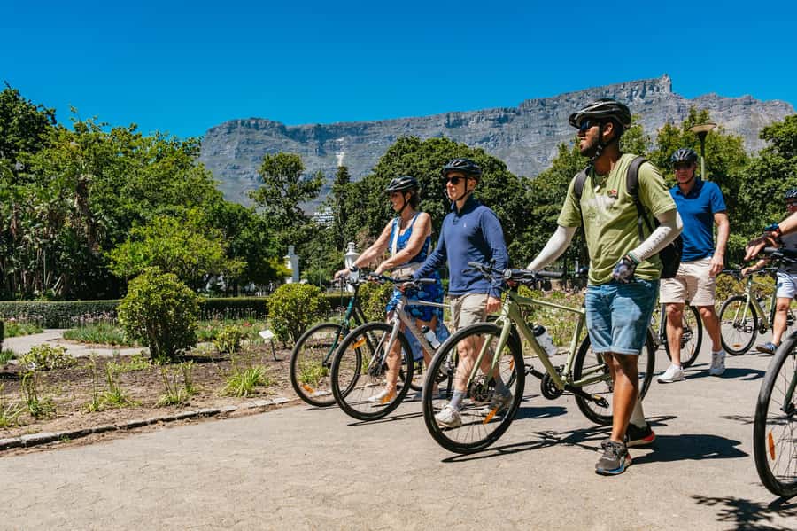 Cape Town: Guided Bike Tour - Company Gardens and St. George’s Mall