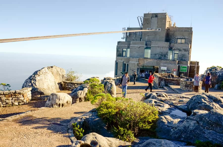 Cape Town: Half Day Table Mountain and Cape Town City Tour - Riding the cable car to Table Mountain