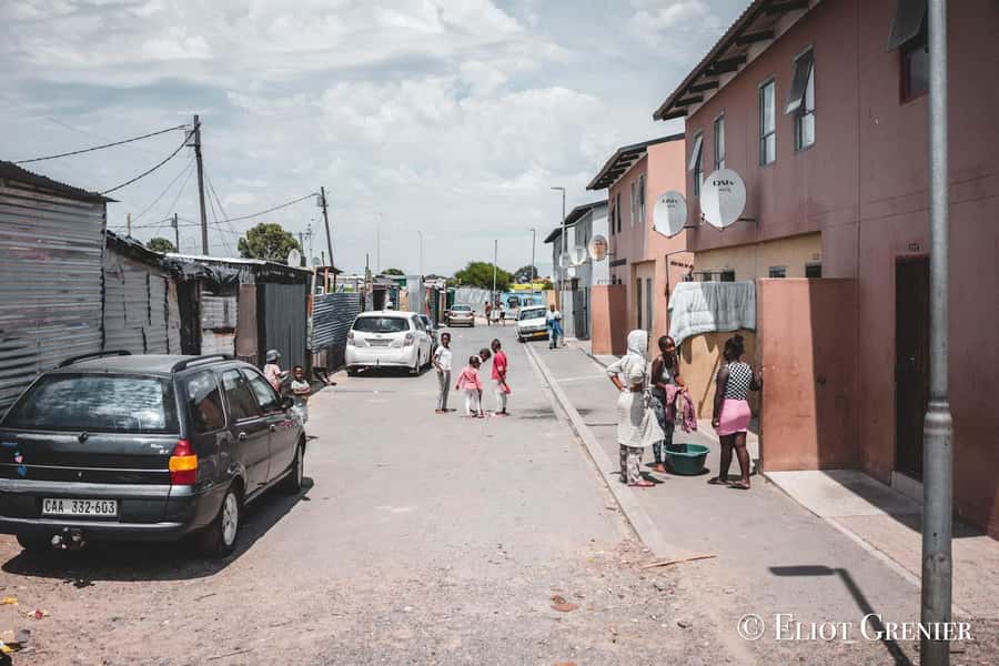 Cape Town: Langa Township Walking Tour - Meeting people behind local projects