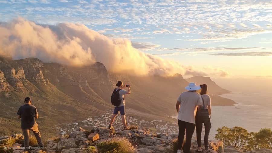 Cape Town: Lion's Head Sunrise or Sunset Guided Hike - Key points to know before you book