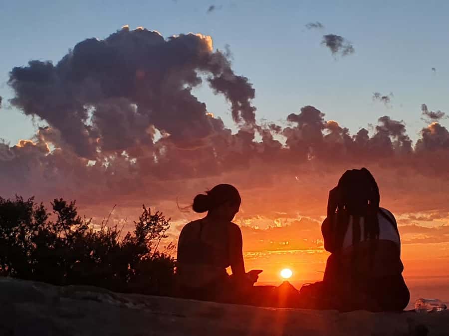 Cape Town: Lion's Head Sunrise or Sunset Hike - Who should book this experience?