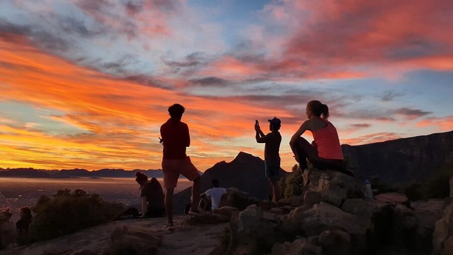 Cape Town: Lion's Head Sunrise or Sunset Hike - The guides make the difference