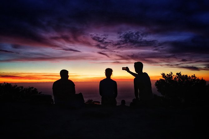 Cape Town: Lion's Head Sunrise/Sunset Hike - The upper trail brings ladders and high steps