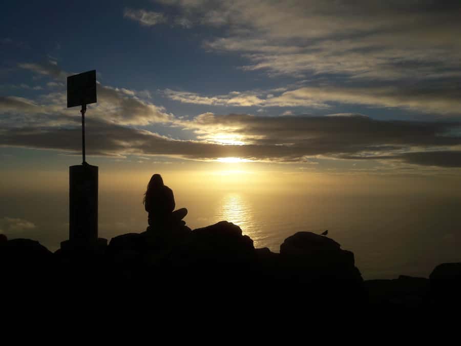 Cape Town: Lion's Head Sunrise with coffee or Sunset Hike - The descent is part of the adventure