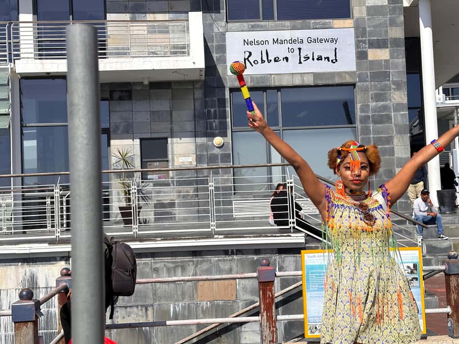 Cape Town: Robben Island Ferry Ticket and Guided Prison Tour - Seeing Nelson Mandela’s cell