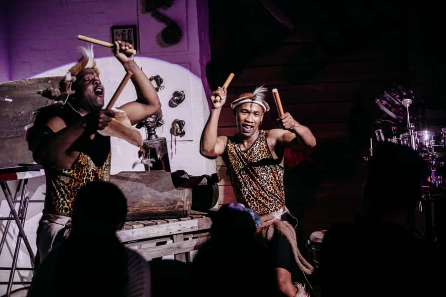 Cape Town: Silvermist Estate Wine Tasting & Drumstruck Show - Meeting Gregory Louw above the Constantia Valley