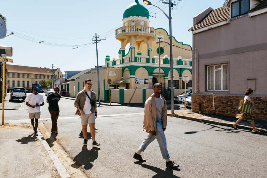 Cape Town: Street Art Walking Tour in Woodstock - Politics, symbolism, and material that may challenge you