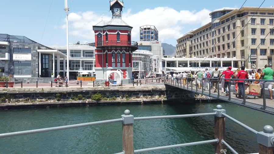 Cape Town: Table Mountain and Robben Island Tour - The ferry to Robben Island