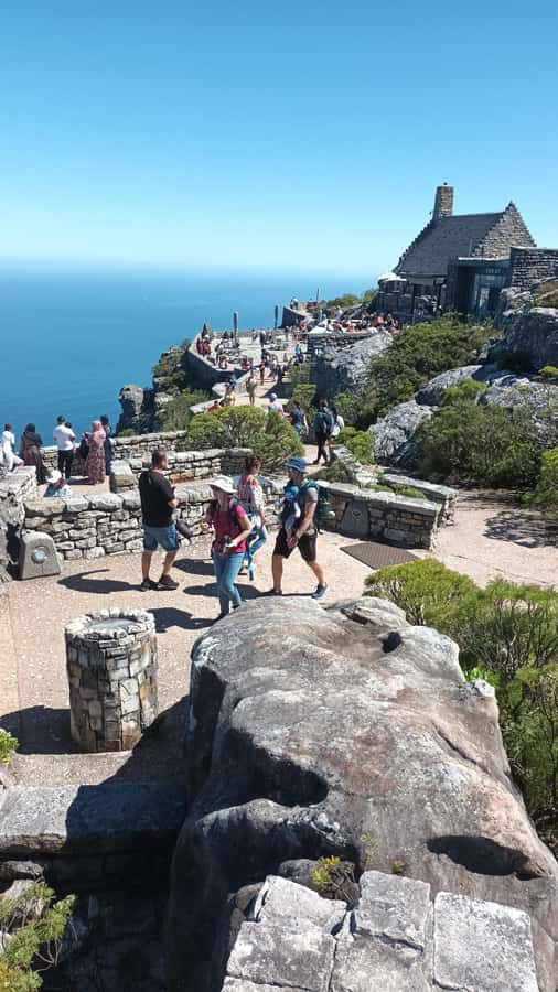 Cape Town: Table Mountain Cable Car Ticket - Facilities and service at the top