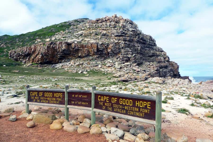 Cape Town: Table Mountain & Cape of Good Hope Full-Day Tour - Boulders Beach is the wildlife highlight