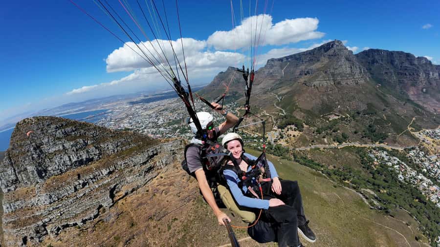 Cape Town: Tandem Paragliding with Instructor - Five to 20 minutes above Signal Hill