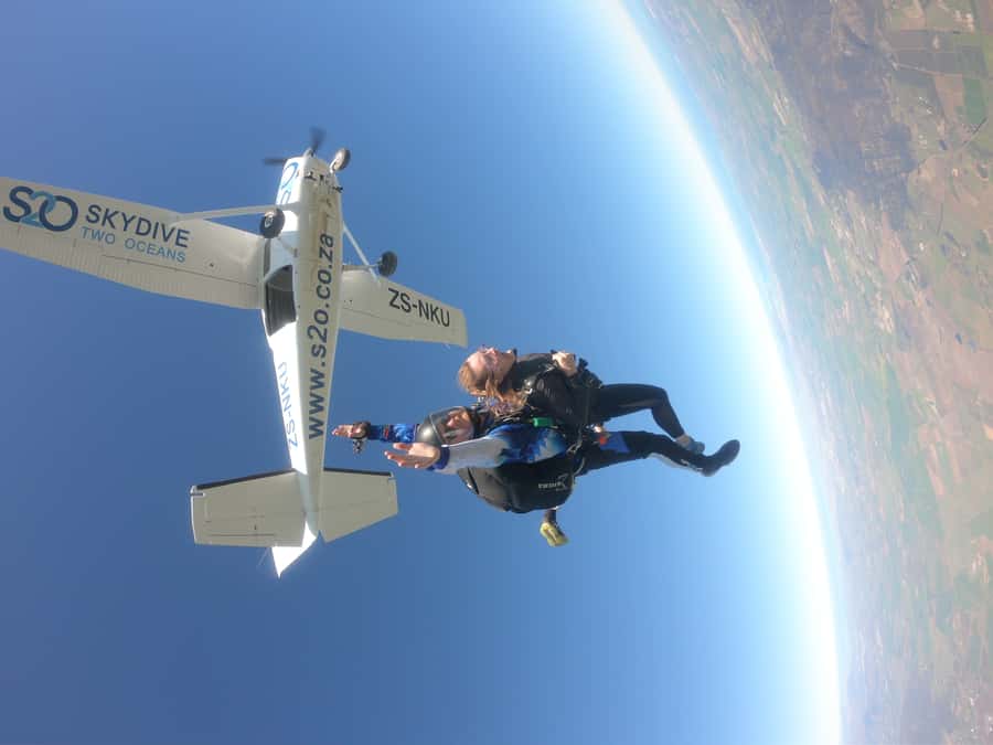 Cape Town: Tandem Skydiving - Floating back with the parachute open