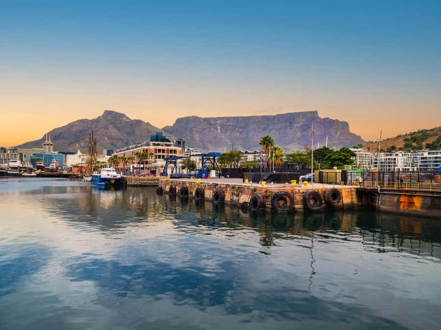 Cape Town Tour: Table Mountain, Penguins & Cape Point+Pickup - Cape of Good Hope brings cliffs, plants, and wild space